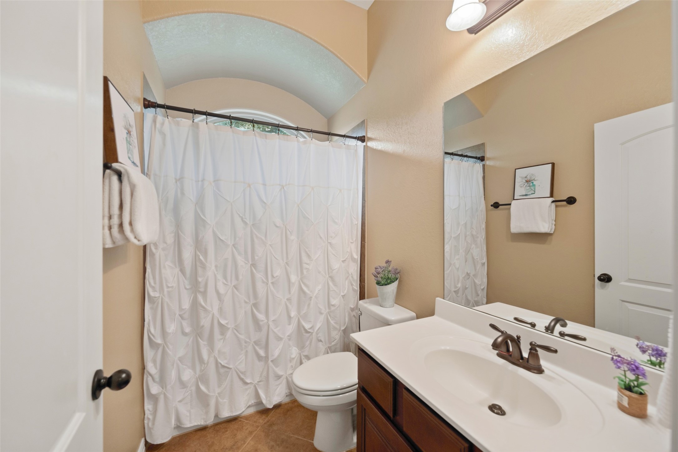 5 Copper Cove Conroe, TX 77304 - Photo 26 of 37 Gallery Image 26