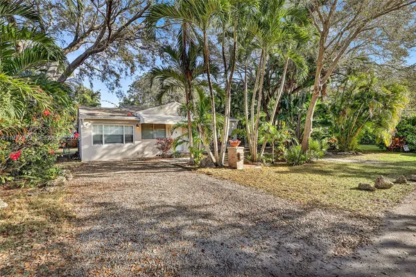 $6,500 | 5111 Southwest 73rd Terrace, Miami, FL 33143