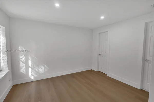 $6,500 | 5111 Southwest 73rd Terrace, Miami, FL 33143