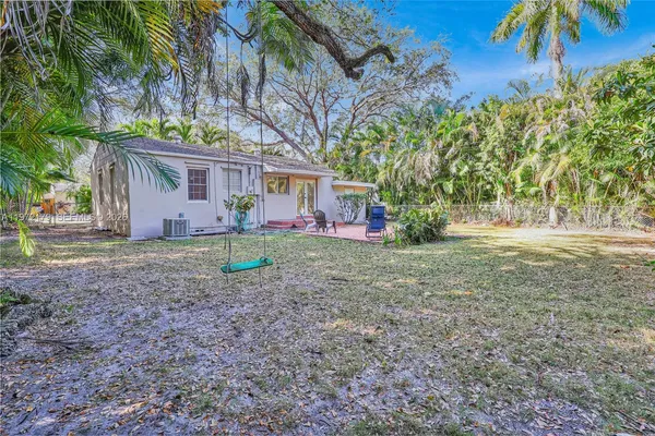 $6,500 | 5111 Southwest 73rd Terrace, Miami, FL 33143