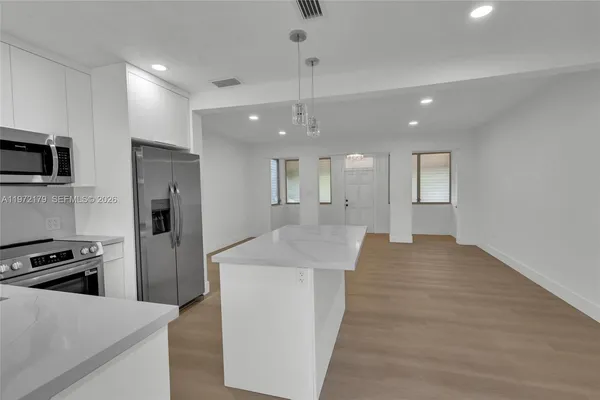 $6,500 | 5111 Southwest 73rd Terrace, Miami, FL 33143