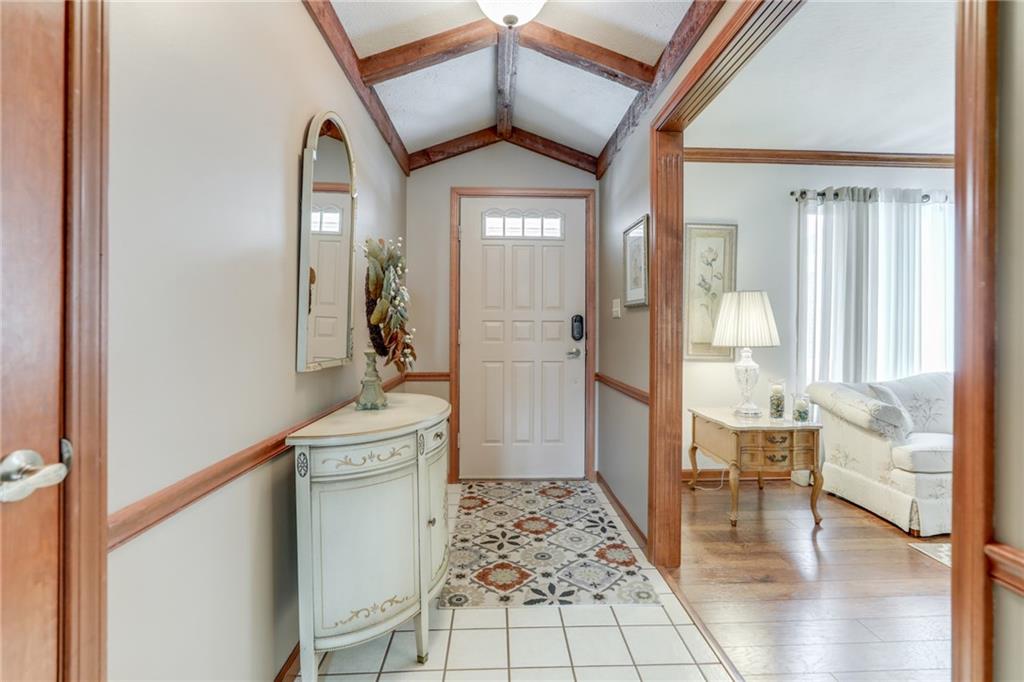 1433 Iron Liege Road Indianapolis, IN 46217 - Photo 4 of 43 Gallery Image 4