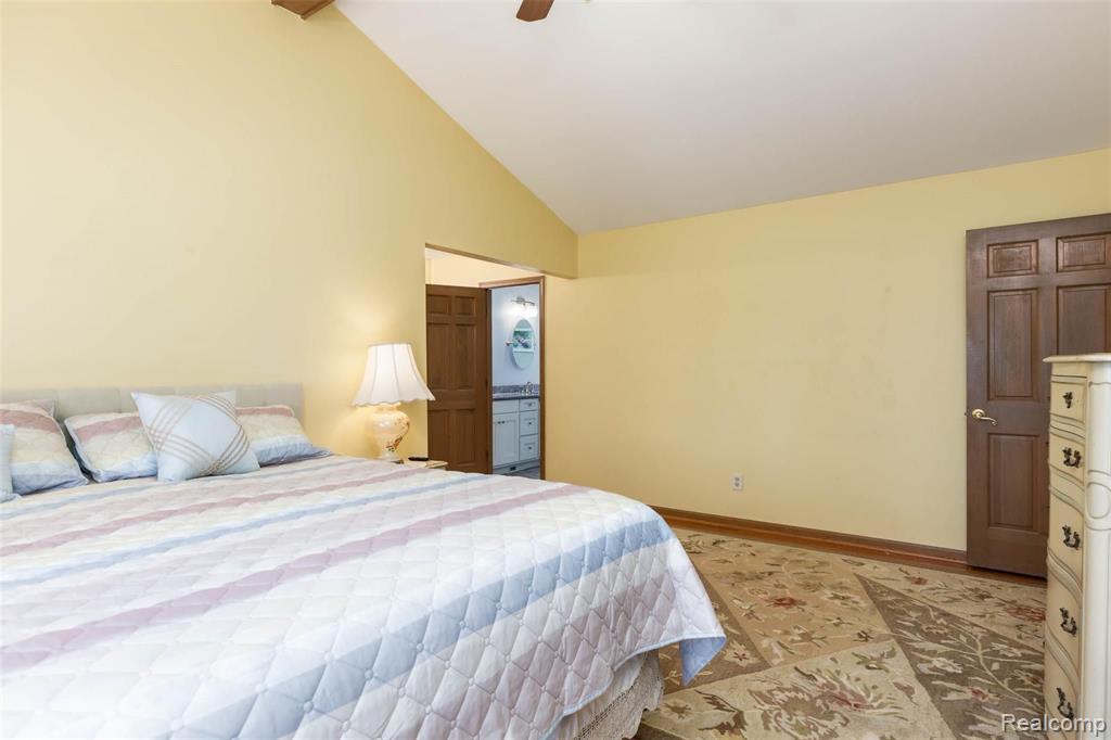 1359 Kingspath Drive Rochester Hills, MI 48306 - Photo 19 of 60