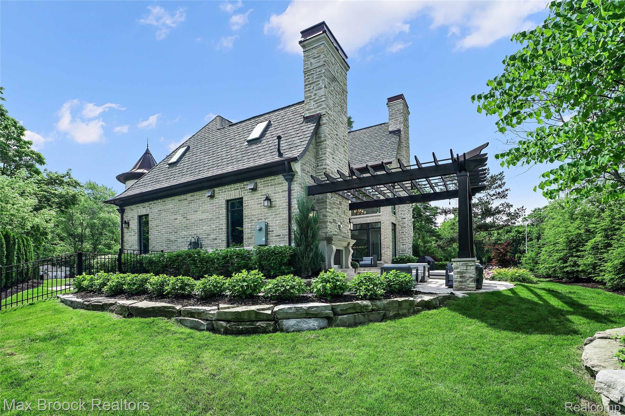 111 Baldwin Road Birmingham, MI 48009 - Photo 54 of 62 DSC01042.jpg