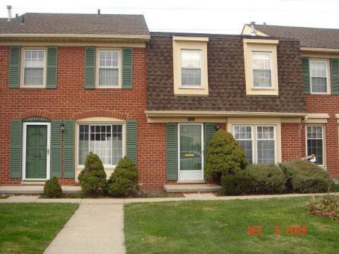 31231 Hoover Road Warren, MI 48093 - Photo 1 of 10 916382.JPG