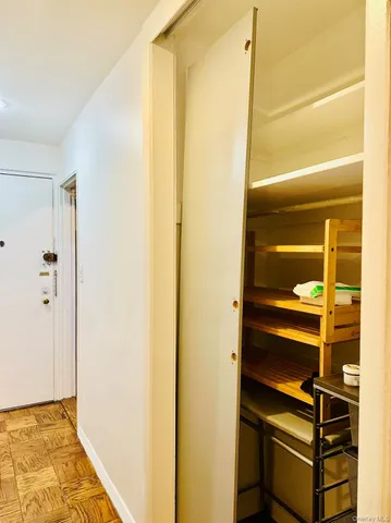 $3,150 | 240 East 35th Street, Unit 11F | Murray Hill