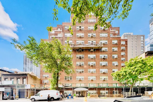 $3,150 | 240 East 35th Street, Unit 11F | Murray Hill