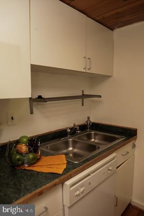 1010 Race Street, Unit 7B Philadelphia, PA 19107 - Photo 12 of 19