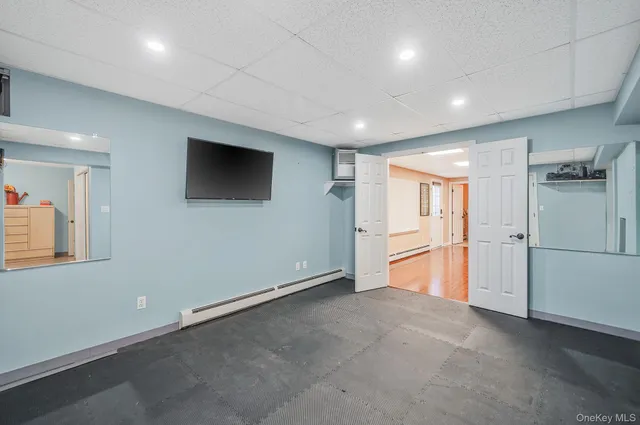 $899,990 | 24 Embassy Road, Selden, NY 11784