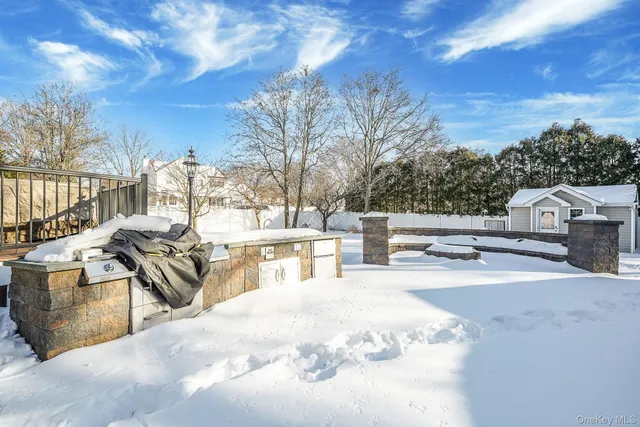 $899,990 | 24 Embassy Road, Selden, NY 11784