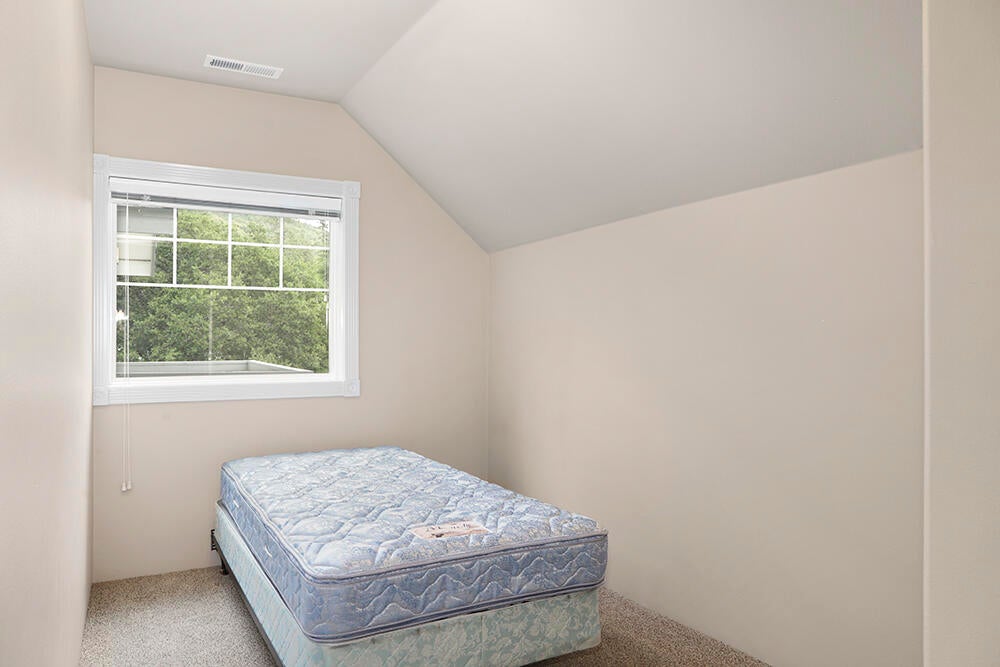 2315 Northeast Scoville Road Grants Pass, OR 97526 - Photo 36 of 53 Upstairs Room #2