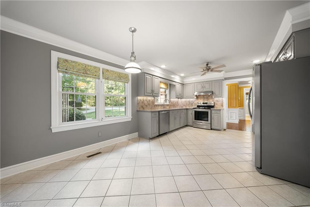 6750 Leward Road Pfafftown, NC 27040 - Photo 10 of 35 Gallery Image 10