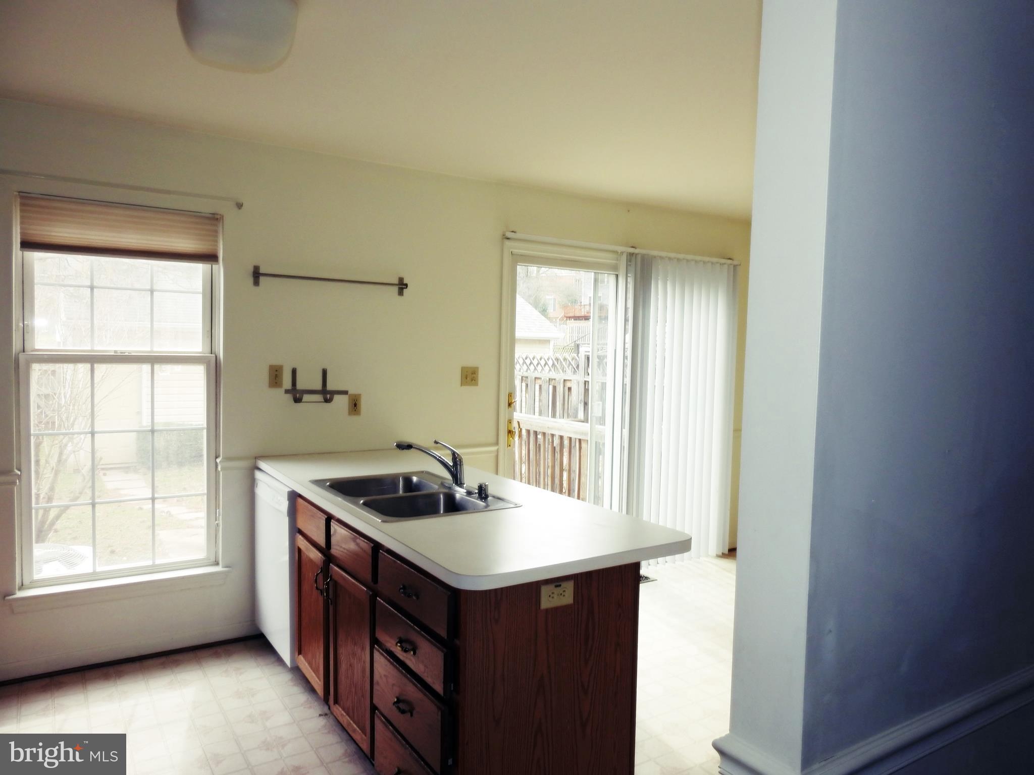 2249 Wetherburne Way Frederick, MD 21702 - Photo 4 of 34 Gallery Image 4