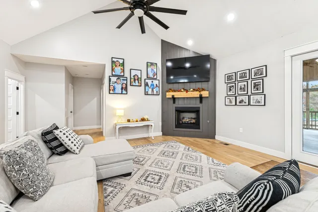 $799,000 | 130 Saddlebrook Drive, Hohenwald, TN 38462