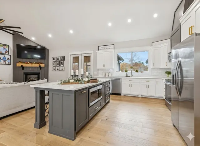 $799,000 | 130 Saddlebrook Drive, Hohenwald, TN 38462