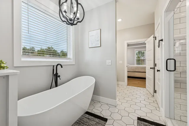 $799,000 | 130 Saddlebrook Drive, Hohenwald, TN 38462