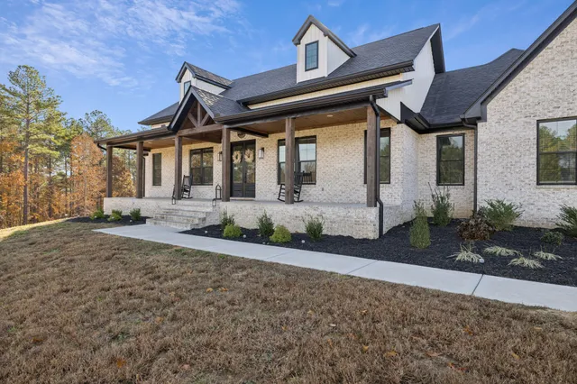 $799,000 | 130 Saddlebrook Drive, Hohenwald, TN 38462