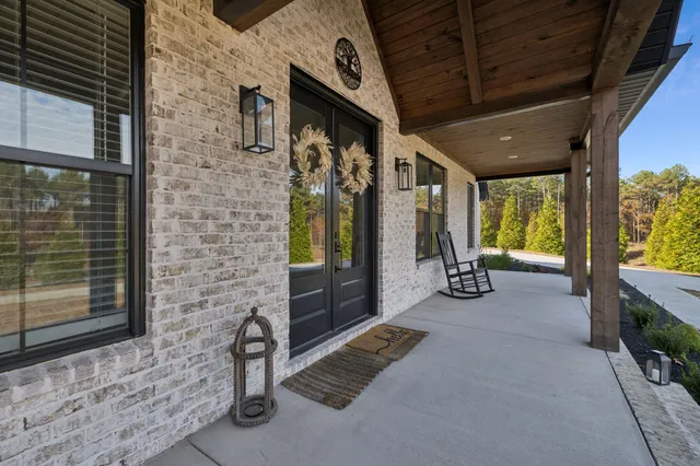 $799,000 | 130 Saddlebrook Drive, Hohenwald, TN 38462