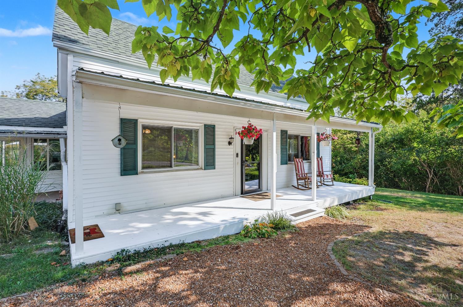 10040 Daly Road Cincinnati, OH 45231 - Photo 5 of 49 Gallery Image 5