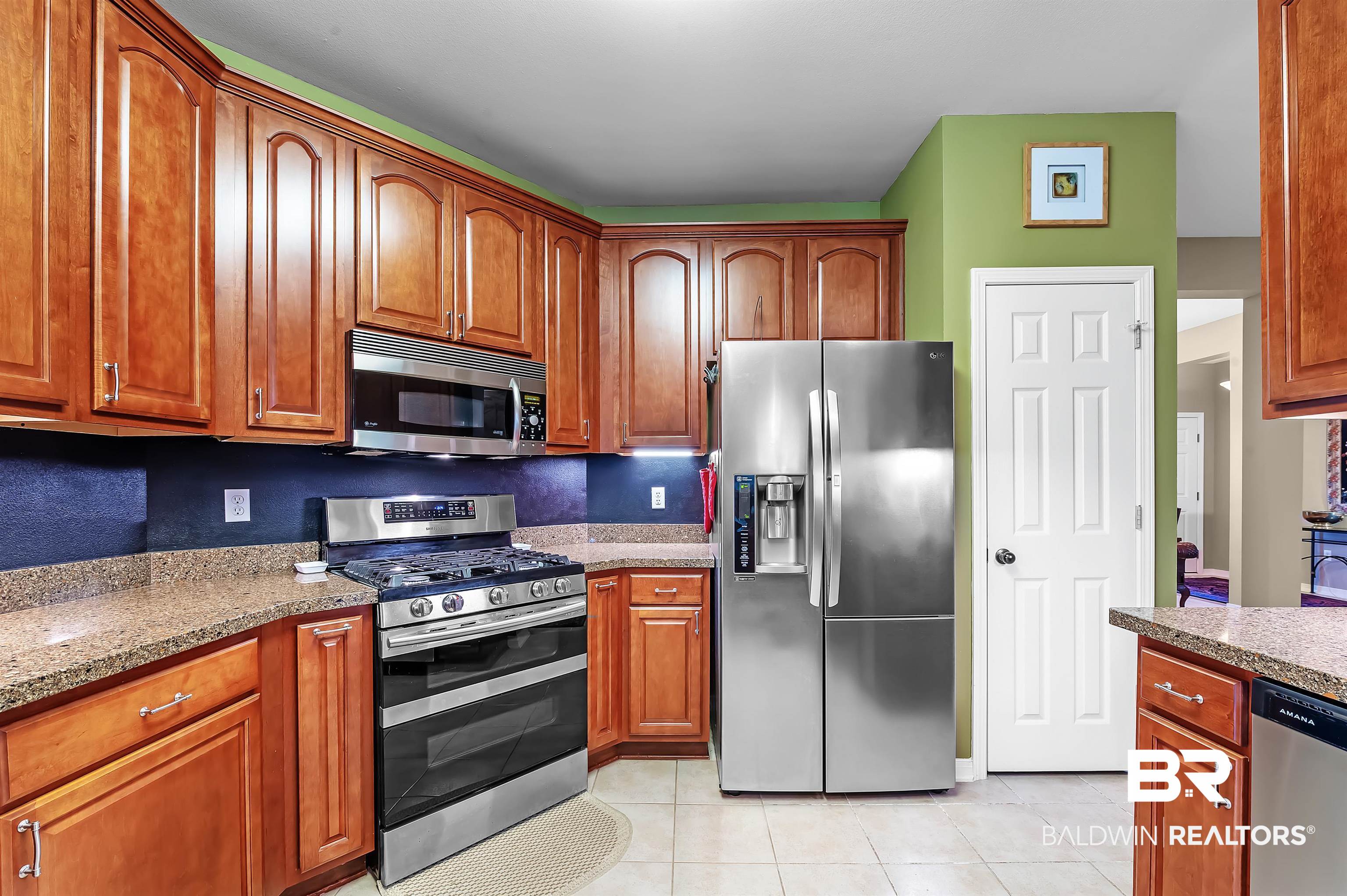1243 Pembroke Way Foley, AL 36535 - Photo 23 of 46 Kitchen