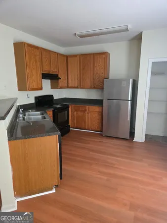 $1,595 | 290 Brookview Drive, Riverdale, GA 30274