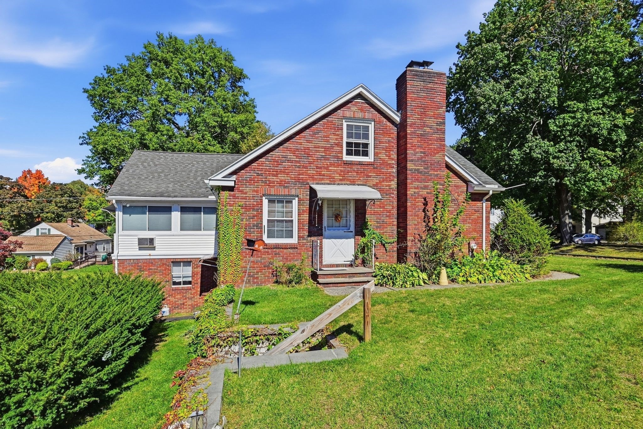16 Holly Court Springfield, MA 01151 - Photo 37 of 42 Gallery Image 37