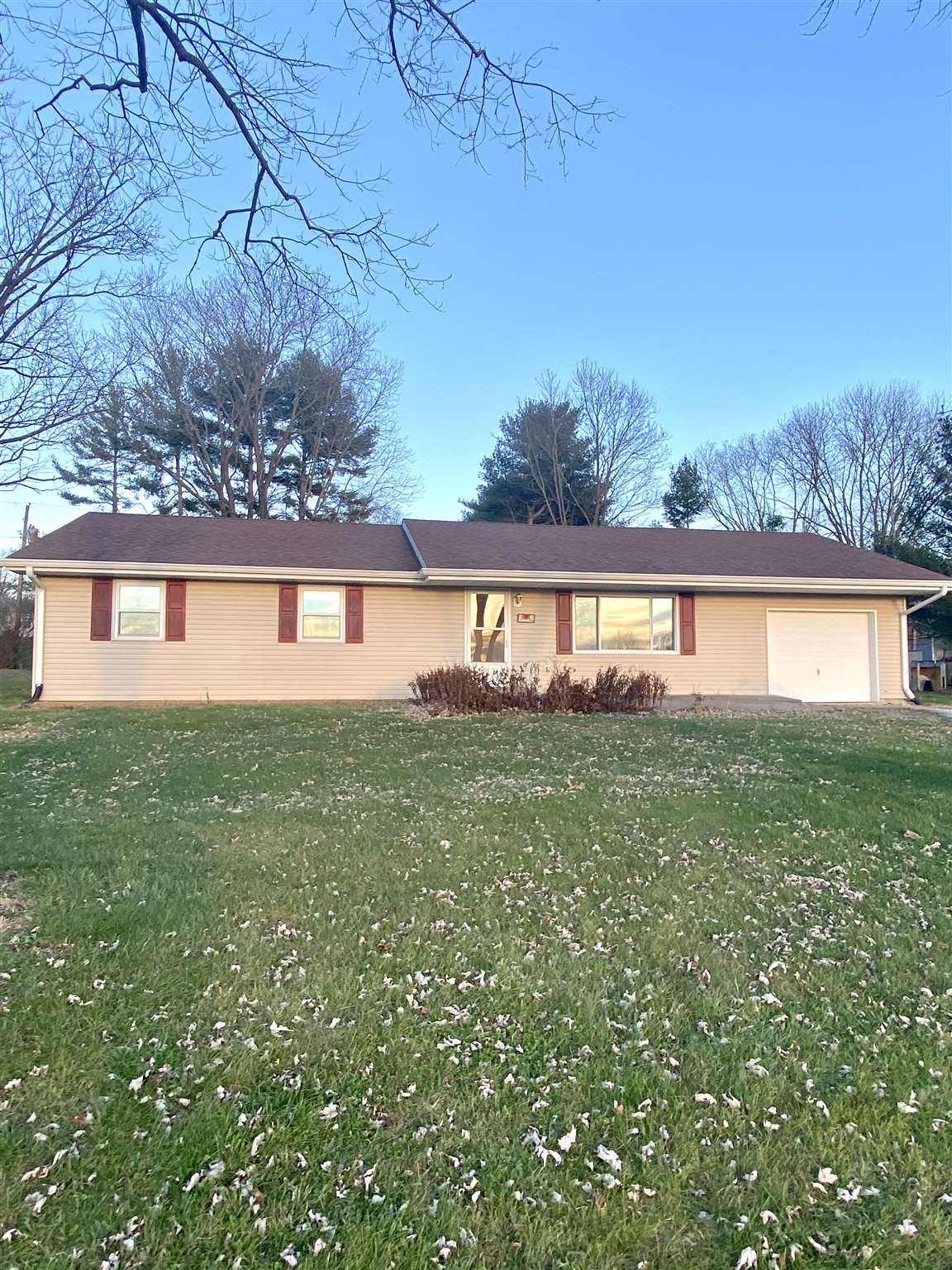 2884 Mt Pleasant Road Bedford, IN 47421 - Photo 1 of 20