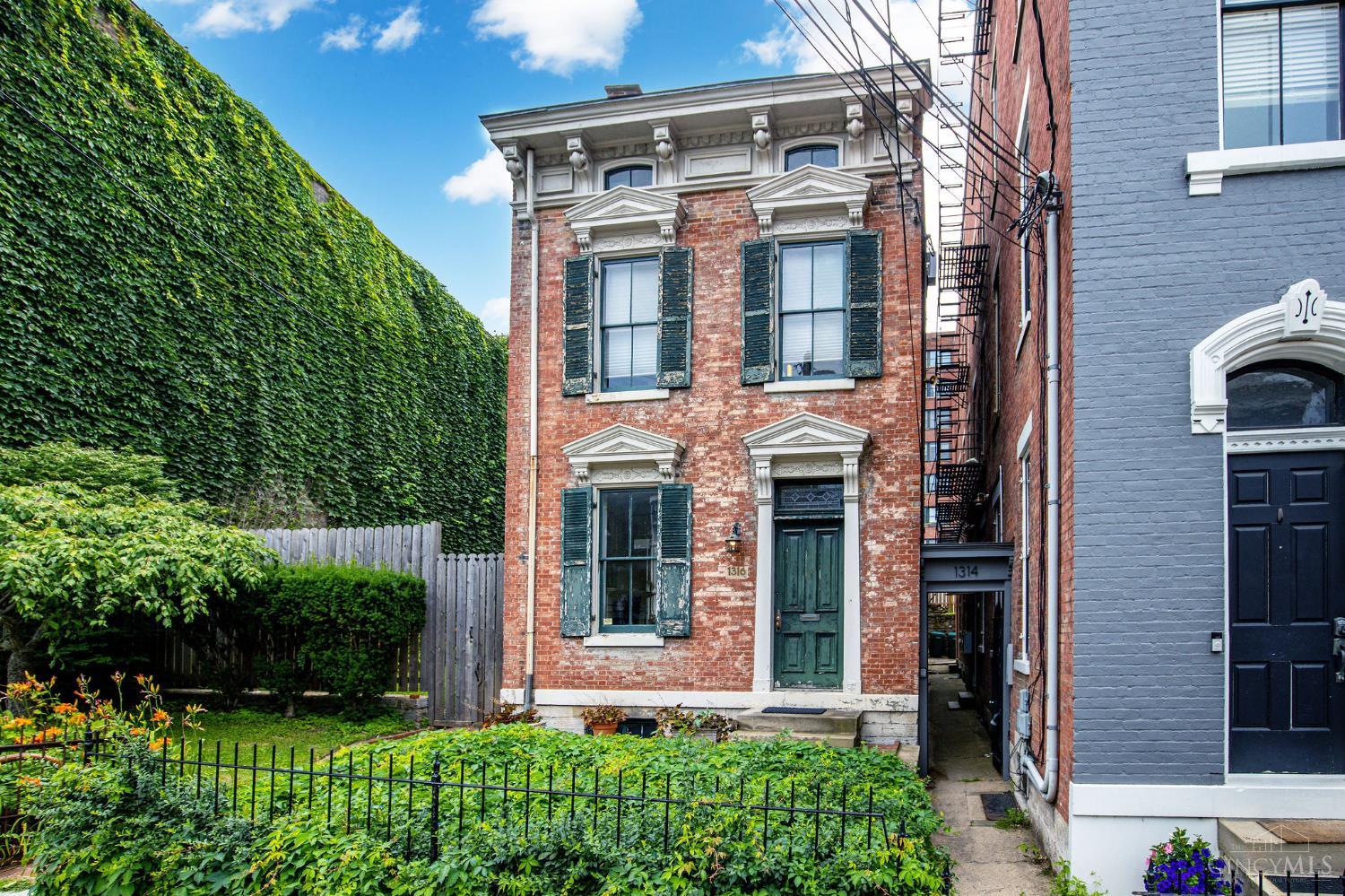 1316 Spring Street Cincinnati, OH 45202 - Photo 3 of 51