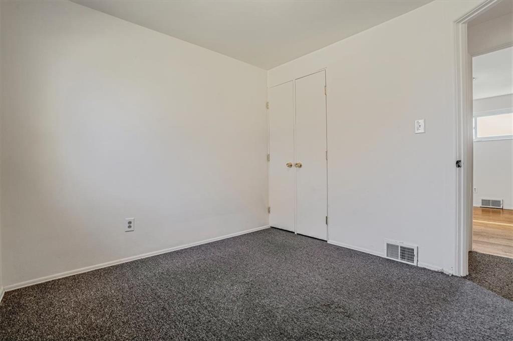 5215 Blossom Road Pittsburgh, PA 15236 - Photo 20 of 50 Bedroom 2