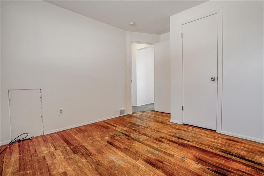 5215 Blossom Road Pittsburgh, PA 15236 - Photo 21 of 50 Bedroom 3