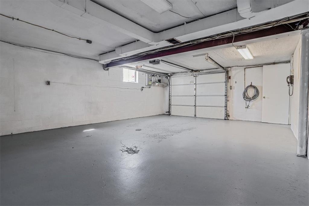 5215 Blossom Road Pittsburgh, PA 15236 - Photo 31 of 50 Oversized Garage