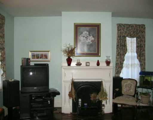 116 Long Road Georgetown, PA 15043 - Photo 3 of 8 Living Room.