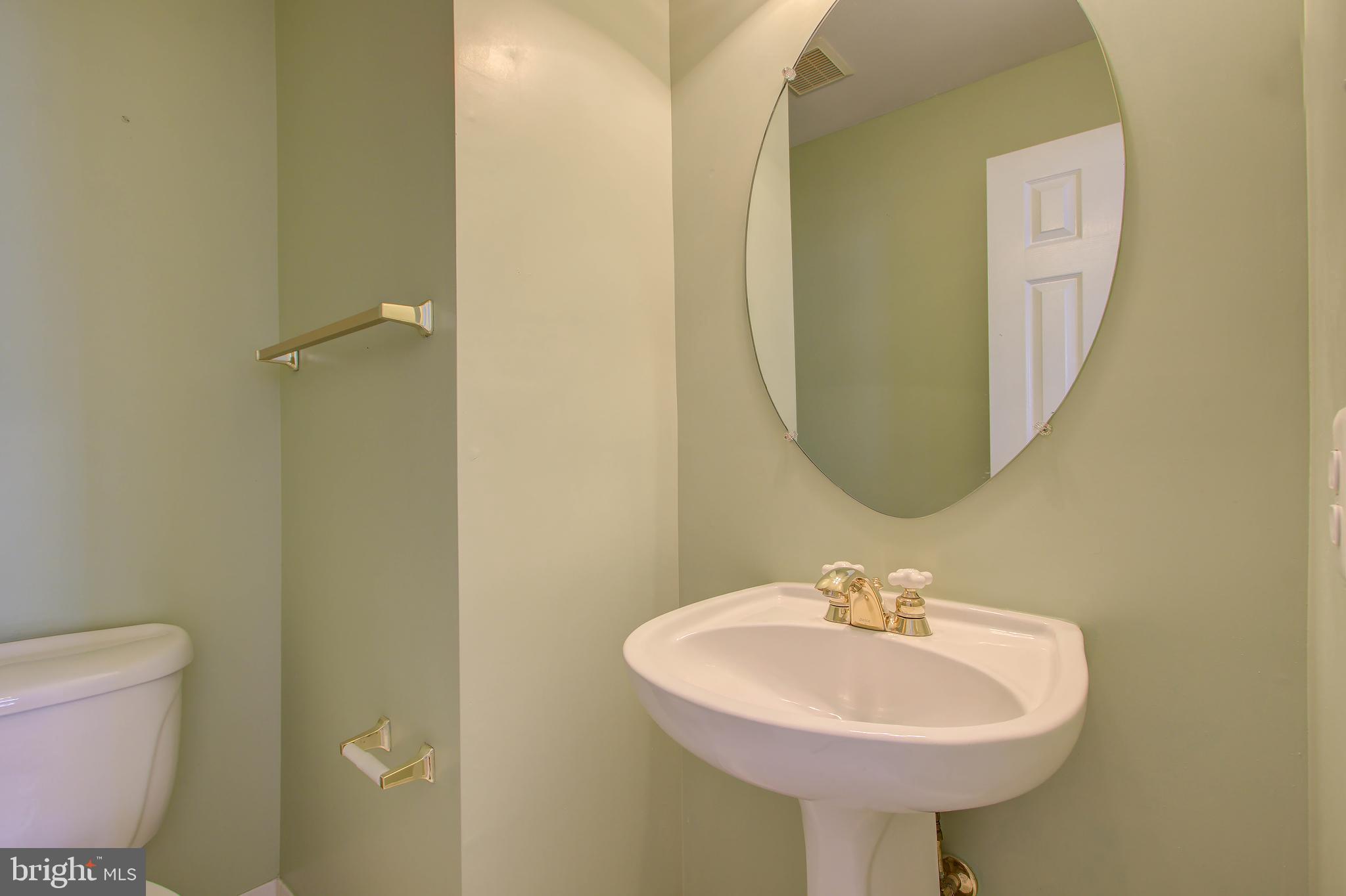 326 Hart Road Gaithersburg, MD 20878 - Photo 18 of 48 Gallery Image 18