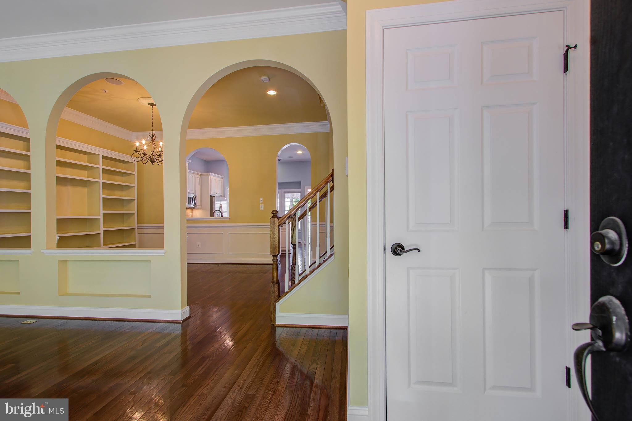 326 Hart Road Gaithersburg, MD 20878 - Photo 4 of 48 Gallery Image 4