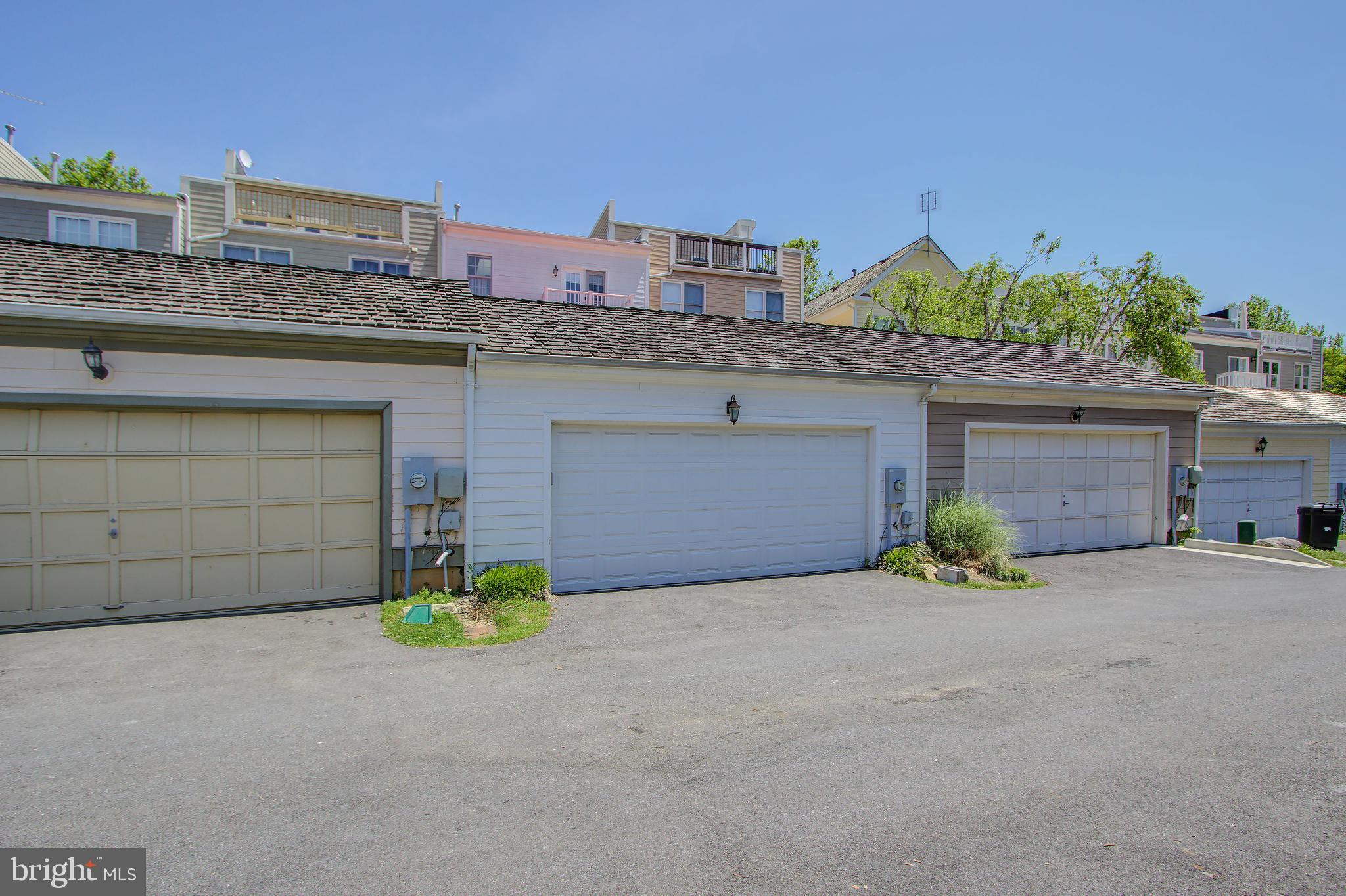 326 Hart Road Gaithersburg, MD 20878 - Photo 42 of 48 Gallery Image 42