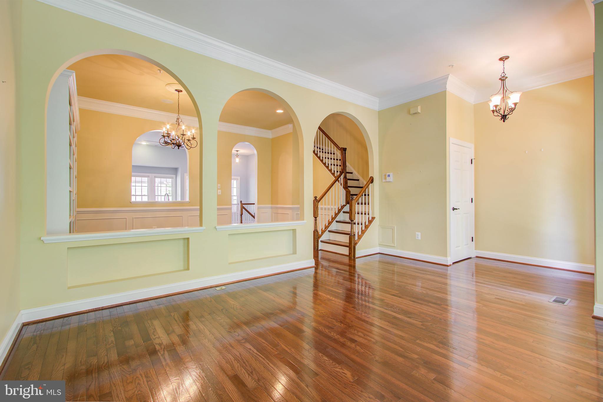 326 Hart Road Gaithersburg, MD 20878 - Photo 6 of 48 Gallery Image 6