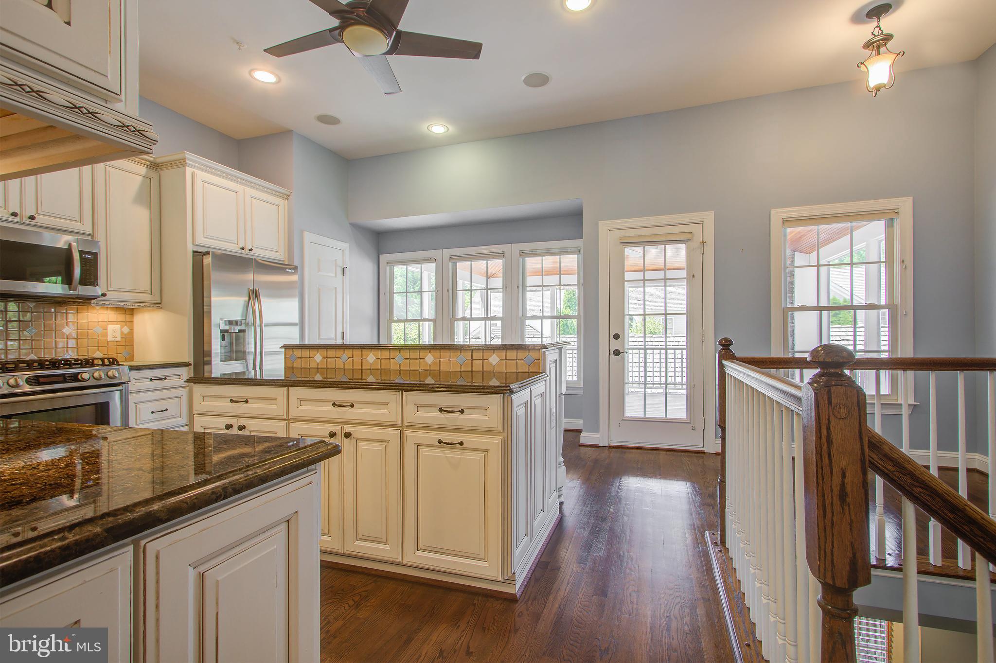 326 Hart Road Gaithersburg, MD 20878 - Photo 10 of 48 Gallery Image 10