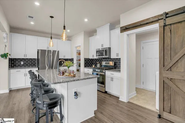 $350,000 | 307 Vicksburg Drive, Piedmont, SC 29673
