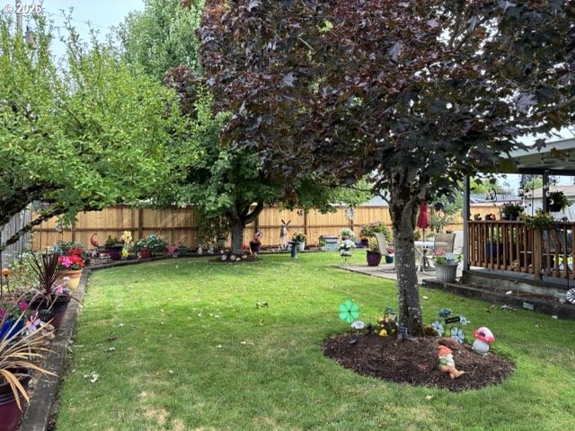 845 West Rose Street Lebanon, OR 97355 - Photo 3 of 8