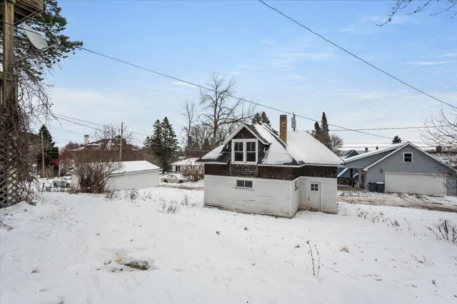 $550,000 | 2510 East Superior Street, Duluth, MN 55812