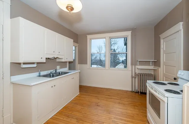 $550,000 | 2510 East Superior Street, Duluth, MN 55812