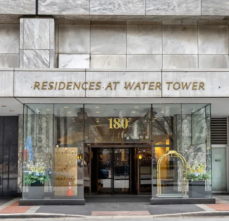 $1,100,000 | 180 East Pearson Street, Unit 3702, Chicago, IL 60611