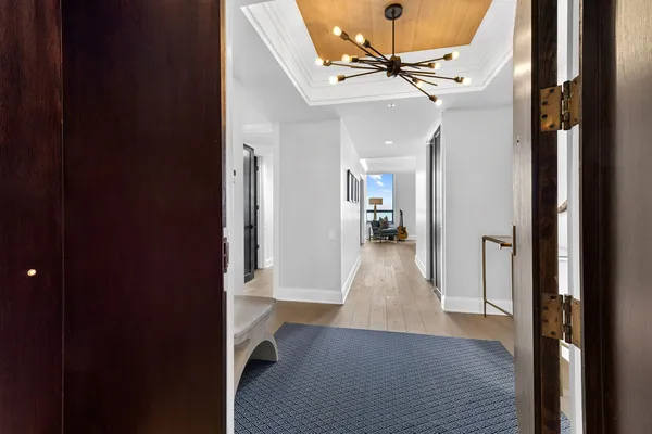 $1,100,000 | 180 East Pearson Street, Unit 3702, Chicago, IL 60611