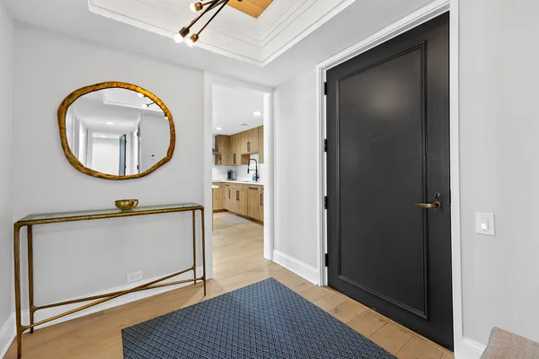 $1,100,000 | 180 East Pearson Street, Unit 3702, Chicago, IL 60611