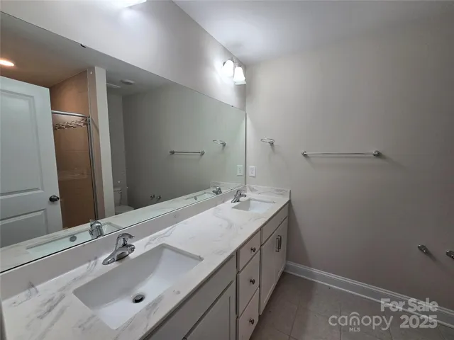a bathroom with a bath tub