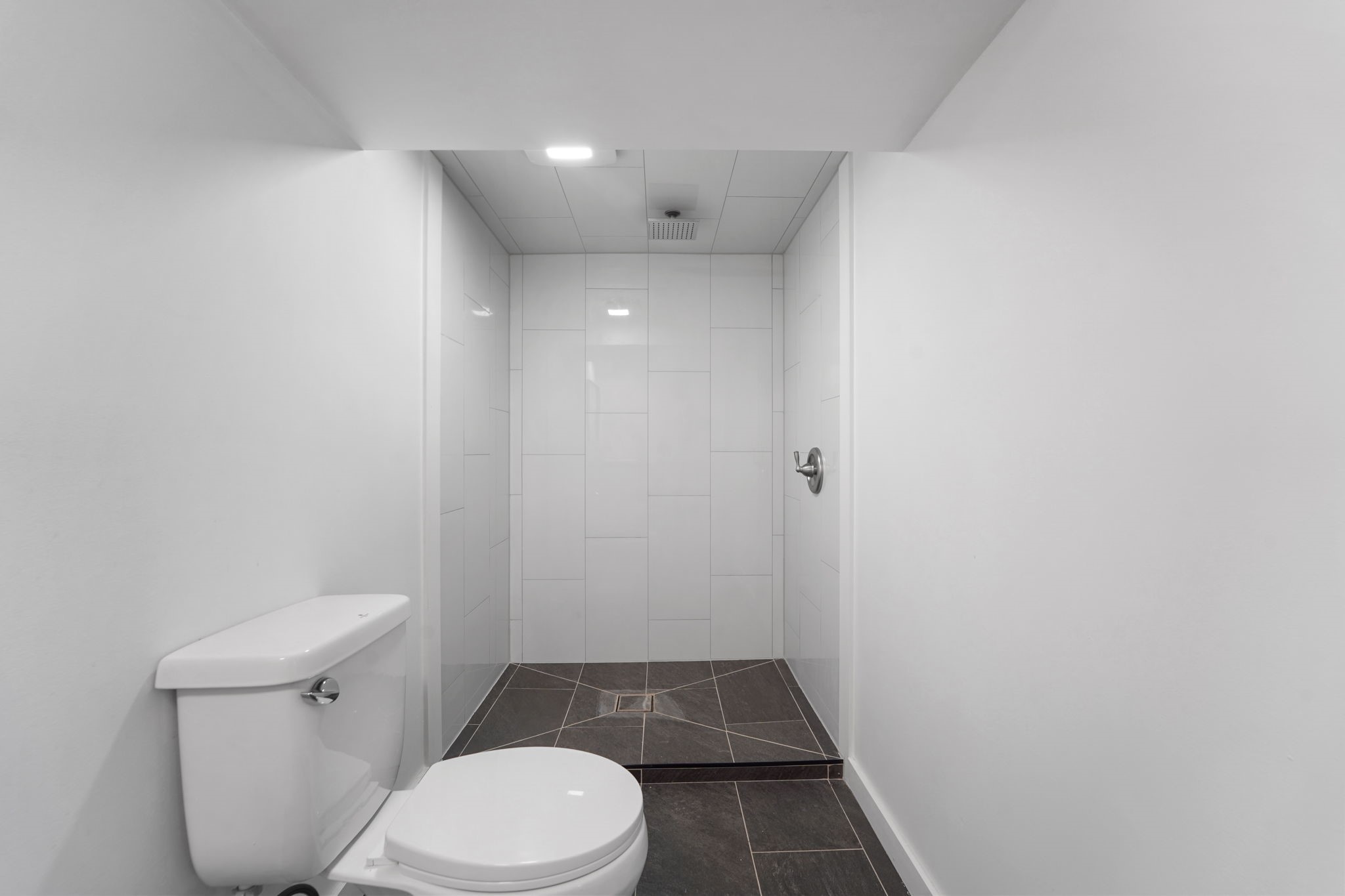 909 Farm To Market Road Endicott, NY 13760 - Photo 12 of 39