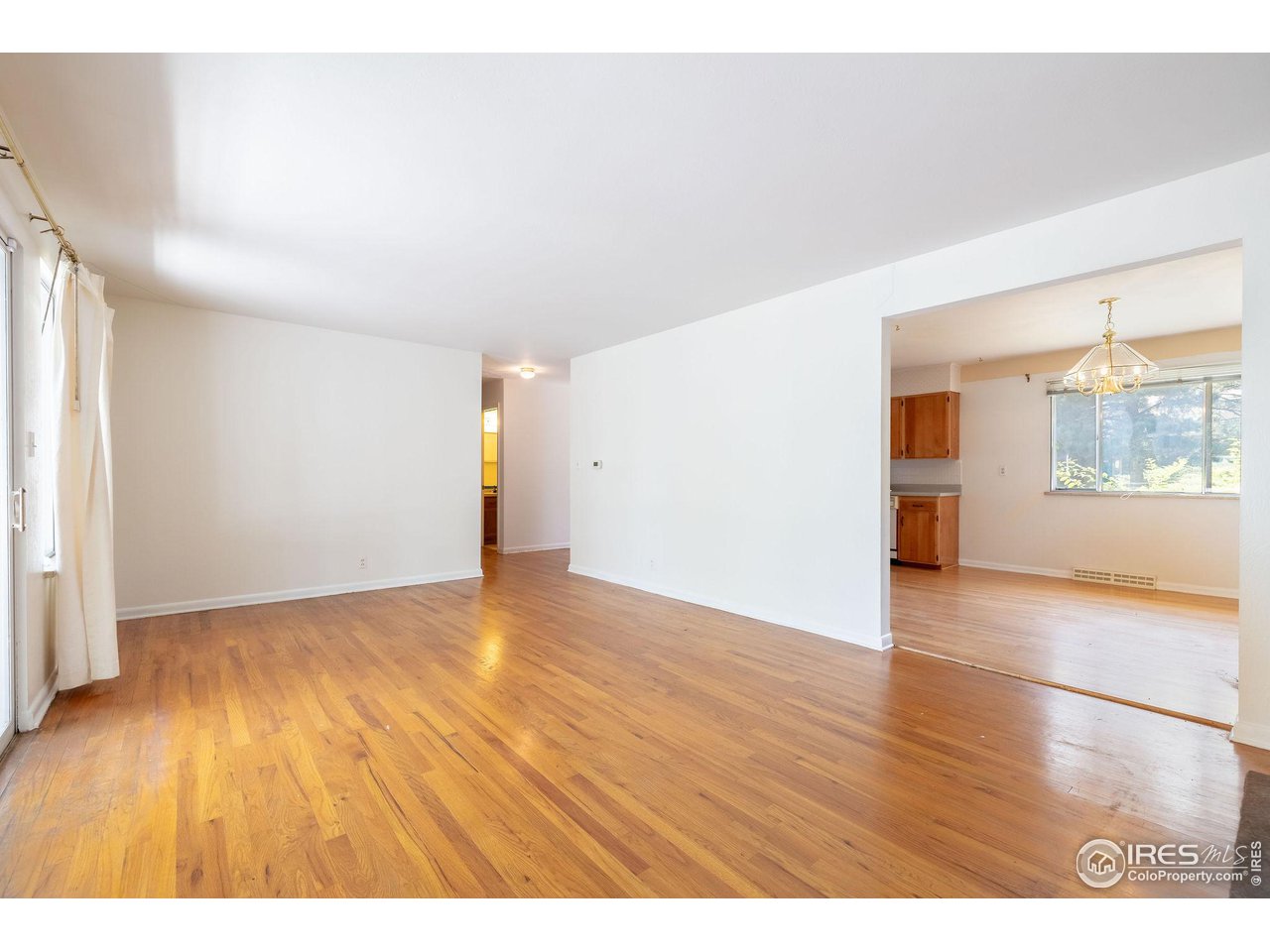 2475 Kenwood Drive Boulder, CO 80305 - Photo 8 of 24