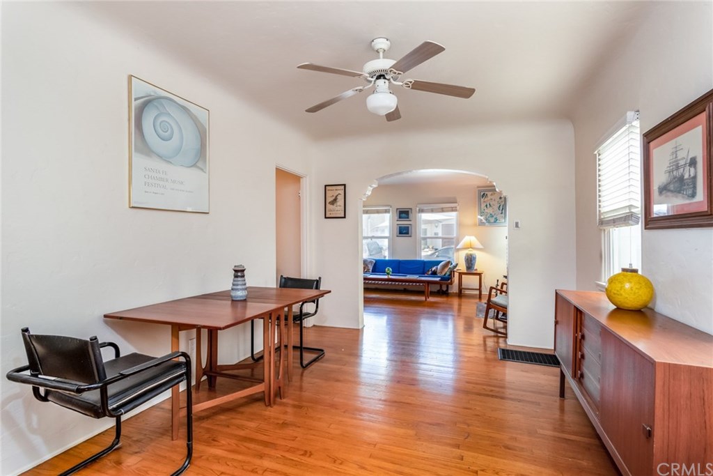 144 North Loreta Walk Long Beach, CA 90803 - Photo 7 of 19