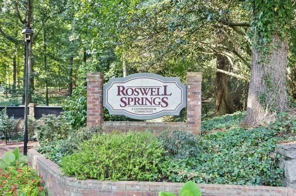 $1,950 | 527 Warm Springs Circle, Roswell, GA 30075
