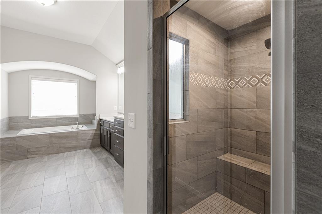 9196 Green Road Lenexa, KS 66227 - Photo 31 of 56